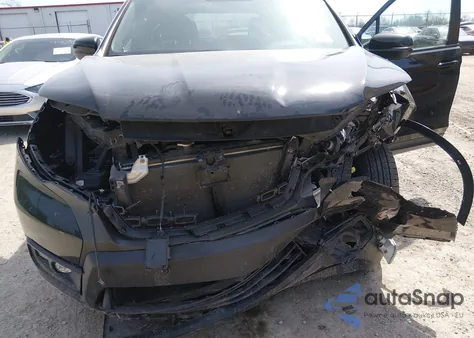 2019 Honda Passport Ex-L z USA, uszkodzony, nr VIN 5FNYF8H52KB030444